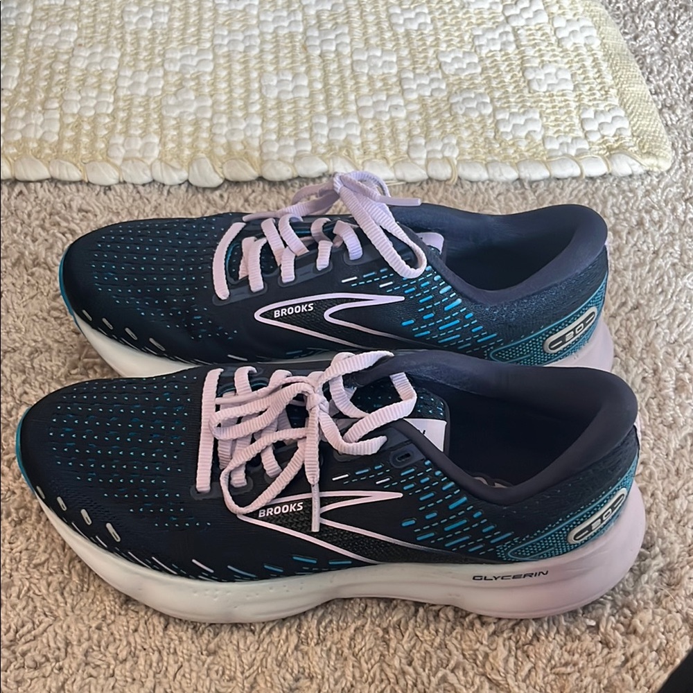 Brooks Women's Black and Blue Running Shoes